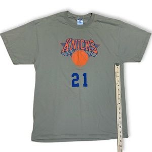 Jerzees NY Knicks Basketball T Shirt L